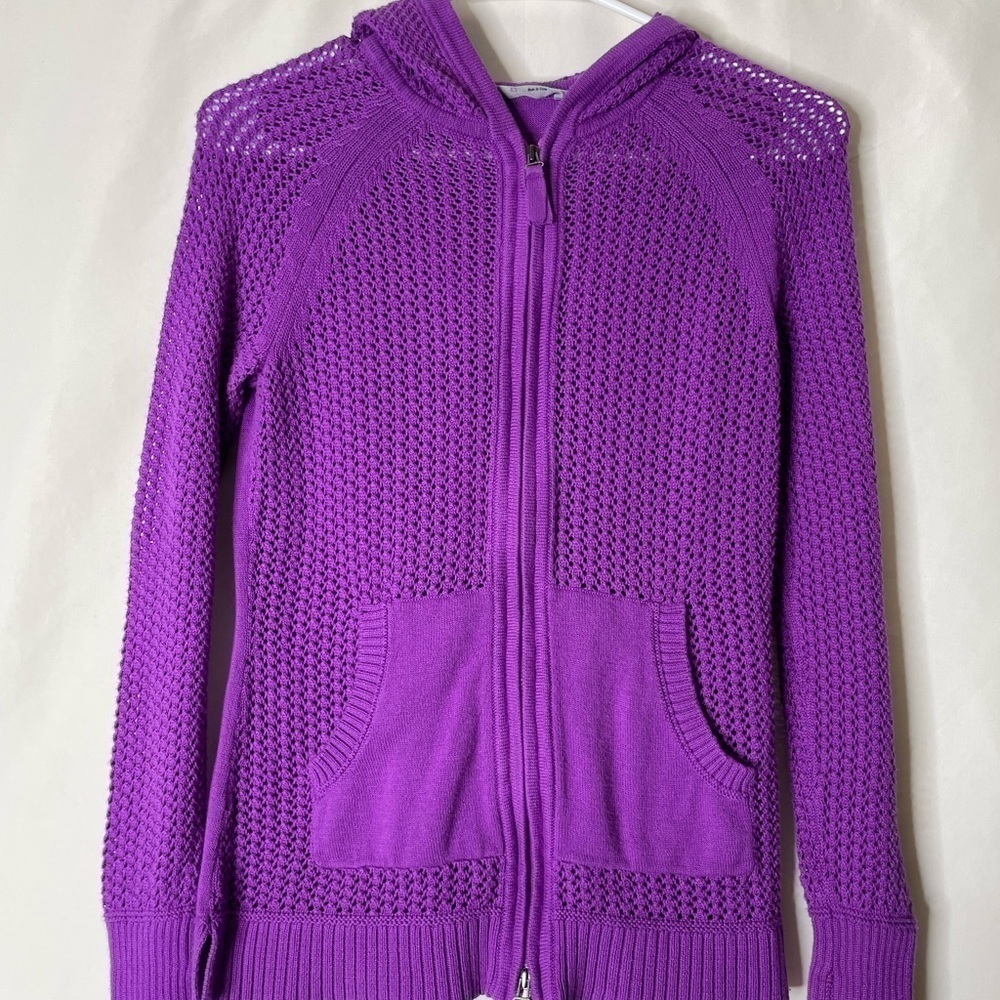 𝅺Athleta Knit Top